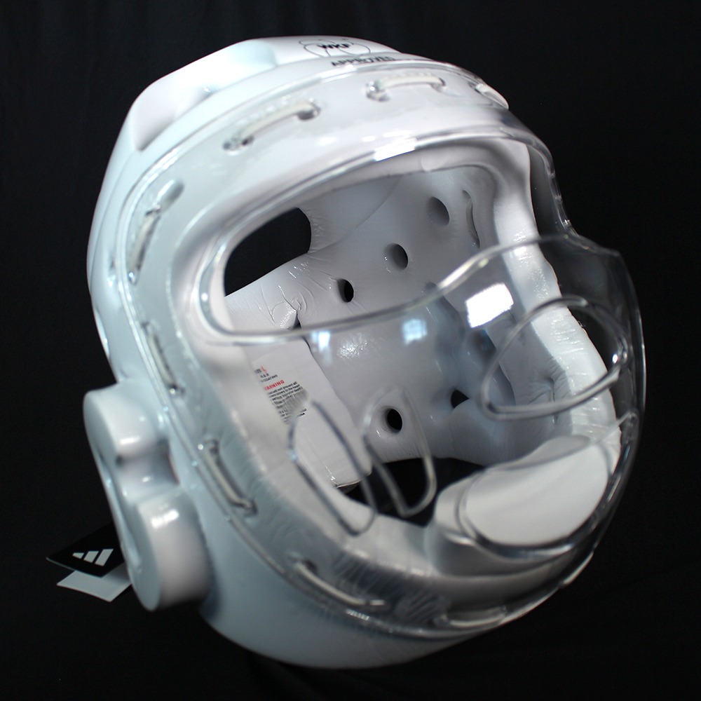 Casco Karate WKF